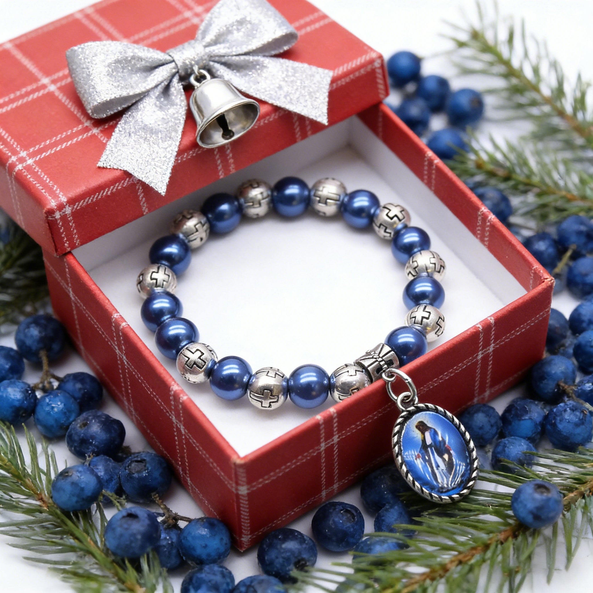 Our Lady of Mary Pendant Royal Blue Pearl Rosary Bracelet: A Wrist-Worn Reminder of Grace