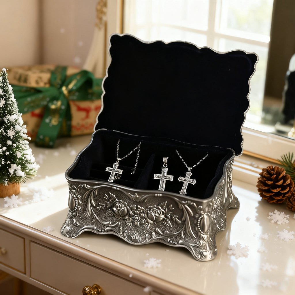 A Beautiful Testament to Faith: The Last Supper Jewelry Box
