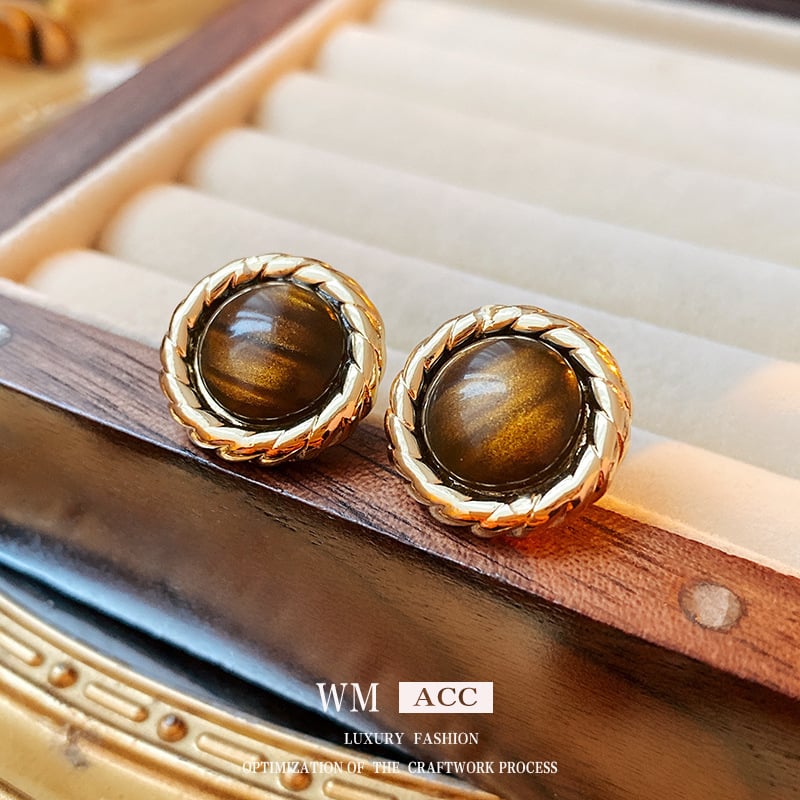 🏆Medieval vintage earrings