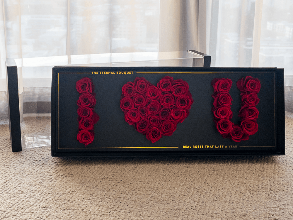 'I LOVE YOU' Everlasting Acrylic Rose Box (Sydney Metro Only)