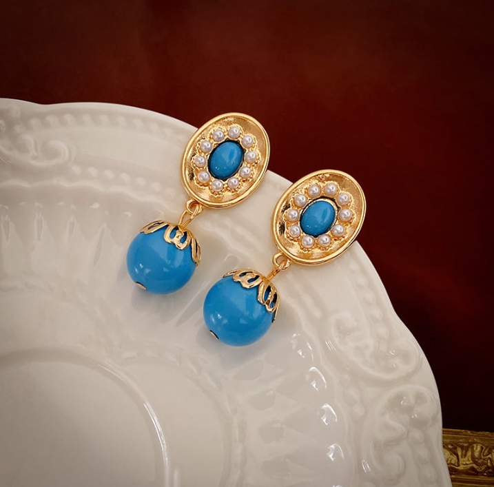 🏆Medieval vintage earrings